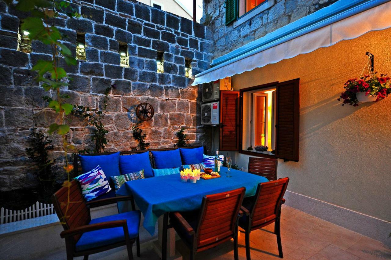 Luxury Apartment Dvor Split Bagian luar foto