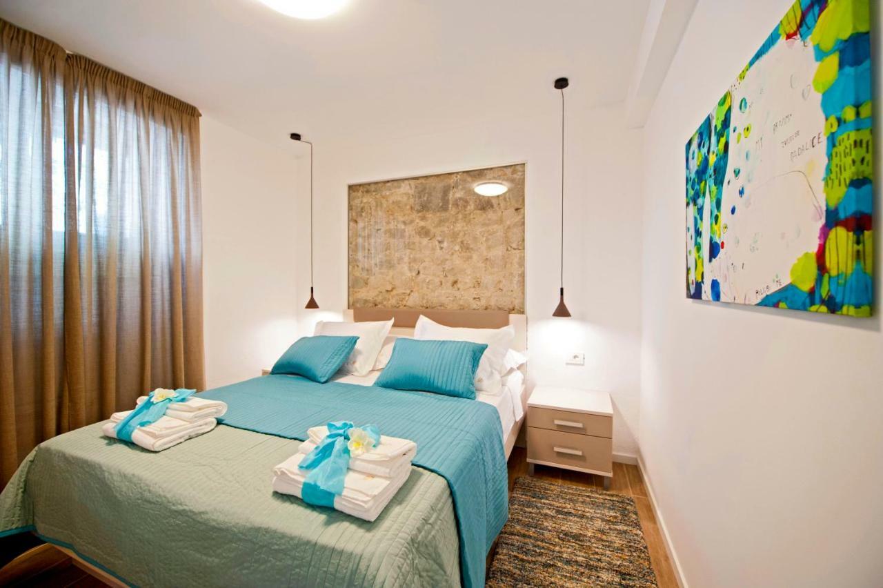 Luxury Apartment Dvor Split Bagian luar foto